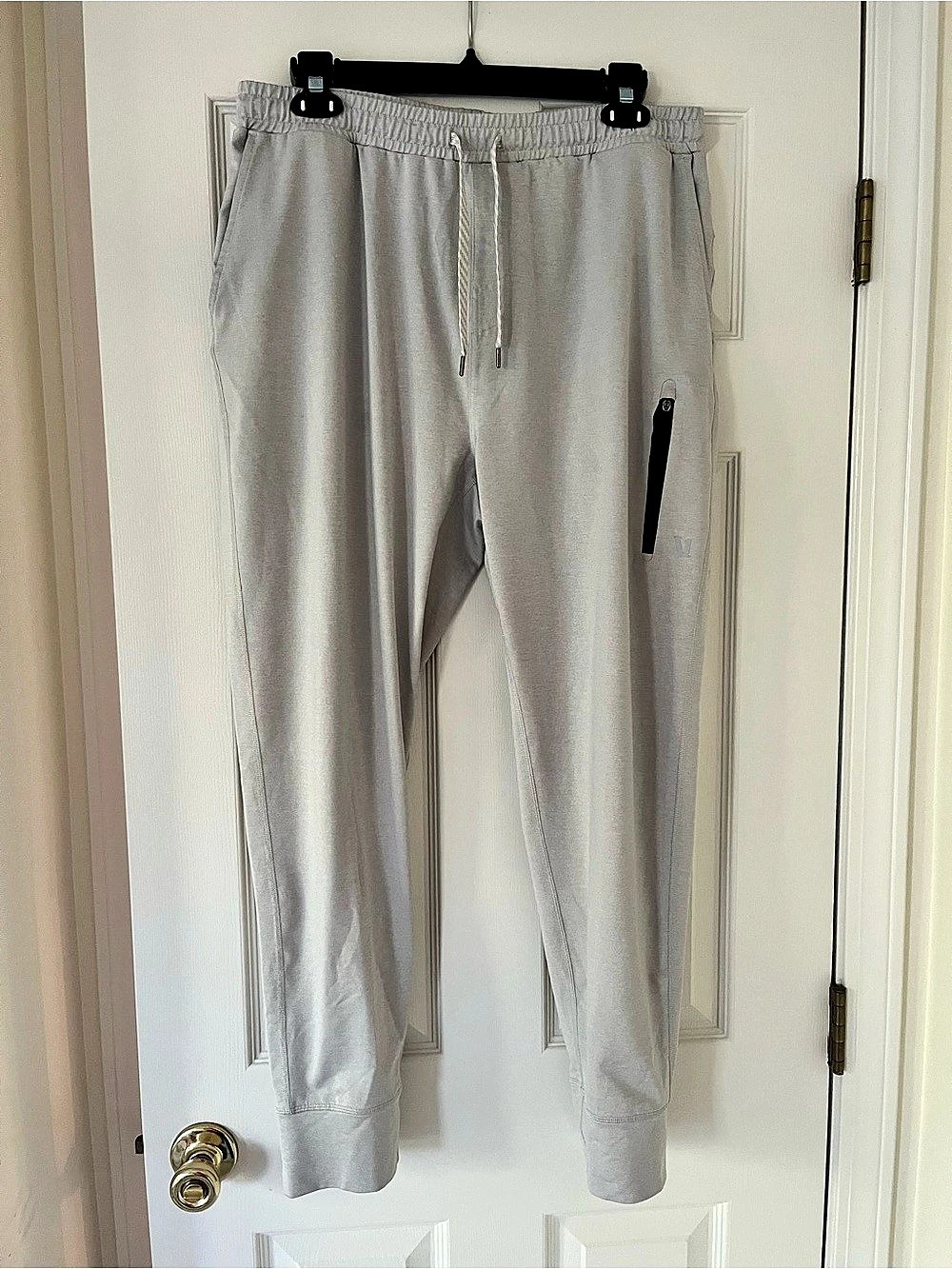 Vuori Men's Sunday Performance Jogger Gray XL Like New V416 Athletic Active